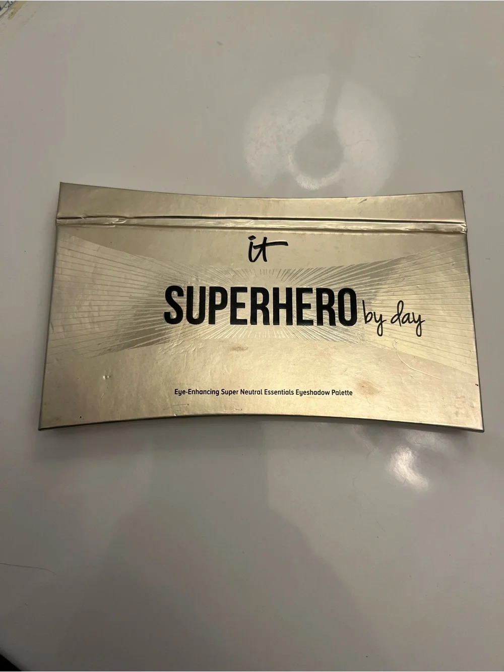 IT cosmetics Superhero by Day Eyeshadow Palette GUC